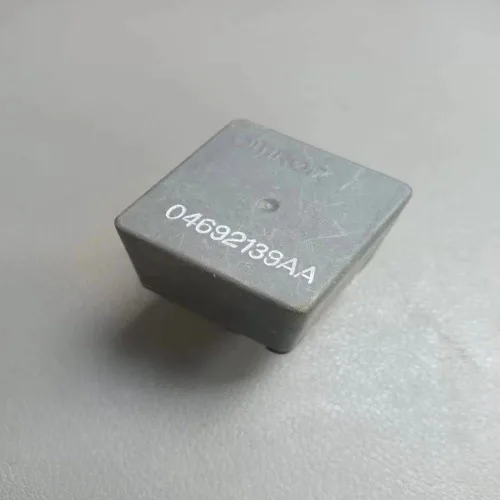 Miniatura 3 de 1 unids OE 04692139AA relé de coche 4 pines compatibles con J-eep W-rangler M-opar 2007-2008