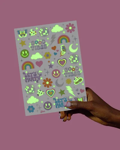 Miniatura 5 de xo, Fetti Groovy Disco que brilla en la oscuridad + tatuajes temporales de aluminio – 82 piezas Suministros de fiesta de cumpleaños Flower Power