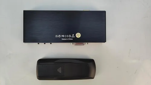 Miniatura 4 de Controlador de pared de video, 4K x 2K HD sin costuras Procesador profesional con entrada HDMI+DVI+RS232, salida HDMI de 4 vías y SPDIF Pantalla