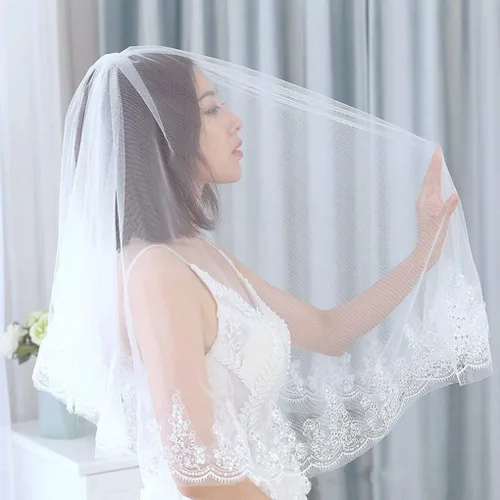 Miniatura 5 de Brinote Velos de boda con lentejuelas y borde de encaje para novias velo corto de 2 niveles longitud a la cadera velos de novia con peine brillante
