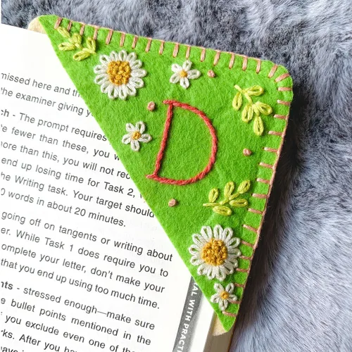 Miniatura 46 de Marcapáginas de esquina bordadas a mano personalizadas, Marcadores para mujeres, Marcador personalizado para los amantes de los libros, lindo Verde