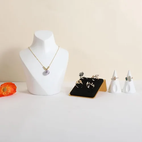 Miniatura 8 de GemeShou Soporte de anillo de joyería negro para mujeres, exhibición de anillo minorista, organizador de almacenamiento de anillo de terciopelo