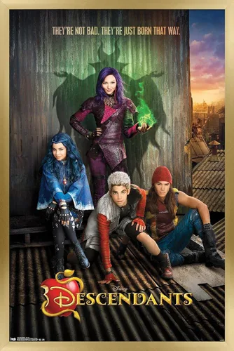 Miniatura 14 de Disney Descendants - Póster de pared de Key Art, 22.4 pulgadas de largo x 14.7 pulgadas de ancho, versión enmarcada de madera de granero