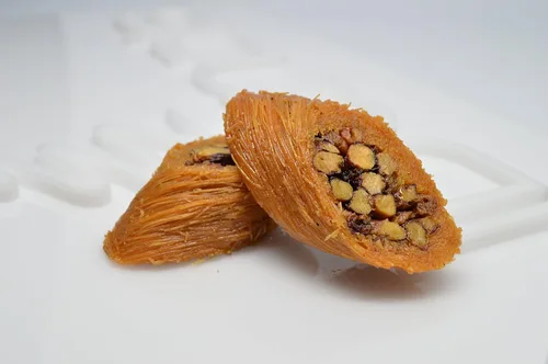 Miniatura 8 de Baklava Surtido de 4 libras – Auténtica caja de regalo de pastelería libanesa, recién horneada diariamente, pequeño postre gourmet, perfecta